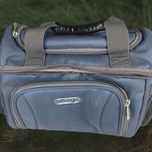 DISCONTINUED eBags Flight Crew Cooler Lunch Bag Navy Gray  Travel Lunchbox